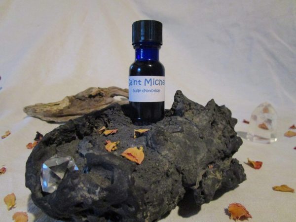 huile-onction-saint-michel-mickael-10.jpg Huile d'onction de St Michel